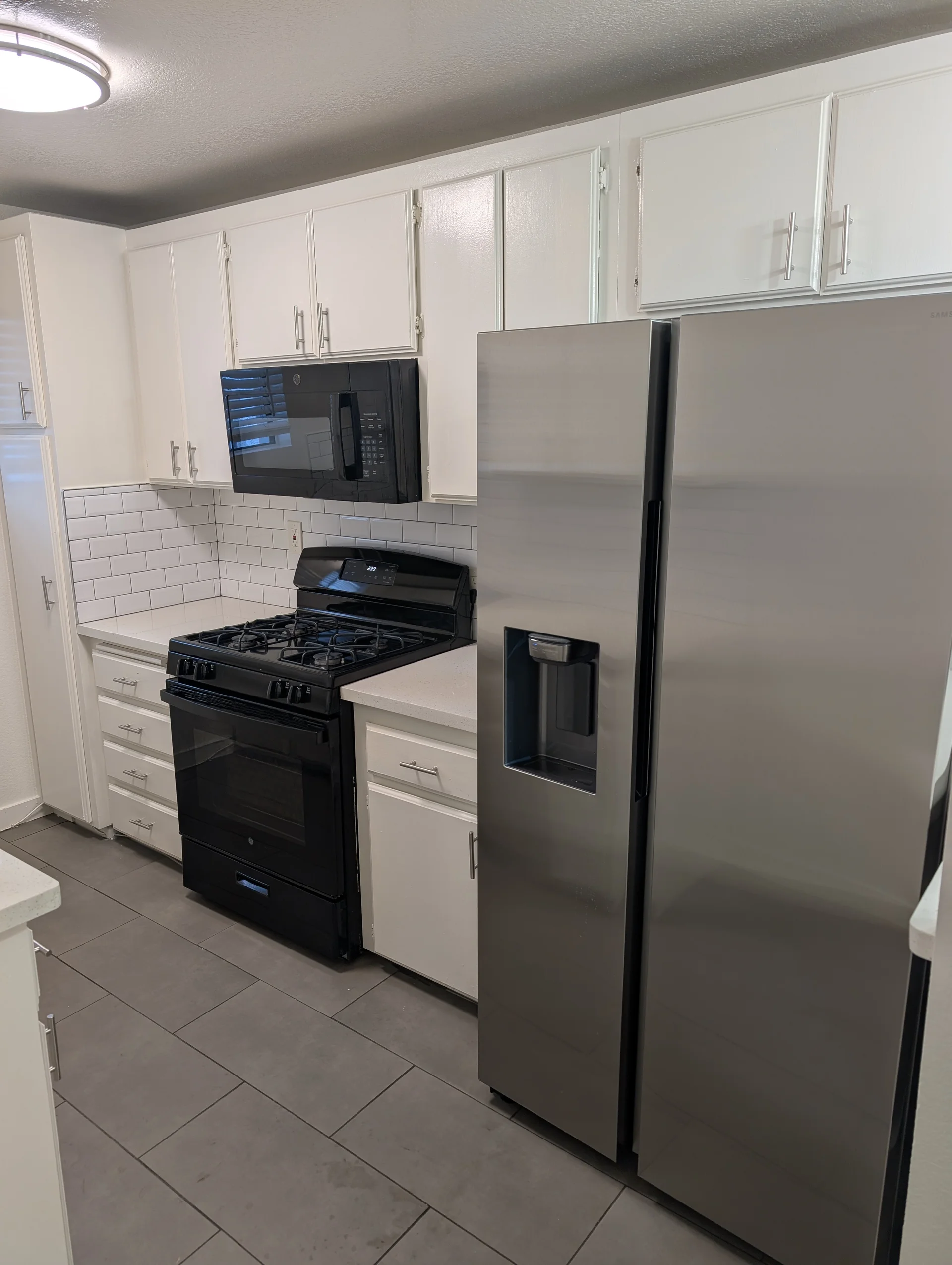 $2,495/mo — 2 bd, 2 ba Apartment at 7014 Lanewood Avenue #16, Los Angeles