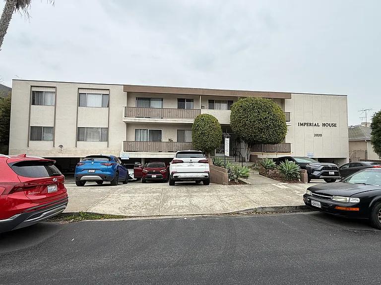 $1,995/mo — 1 bd, 1 ba Apartment at 2020 Preuss Rd #209, Los Angeles